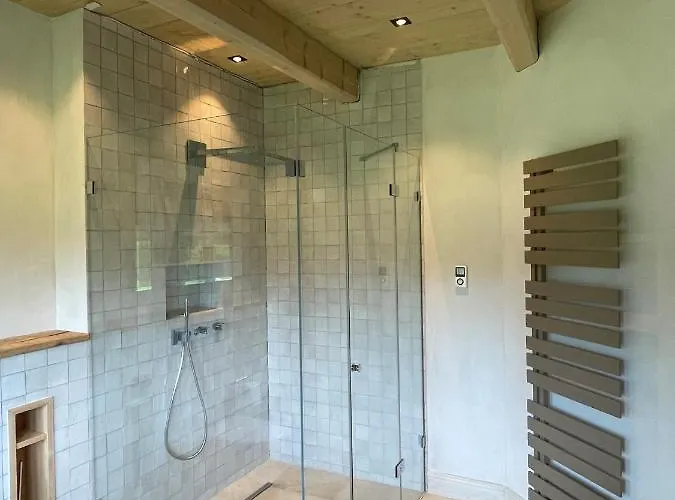 Landhueues Oeverdiek - Luxus Am Golfplatz